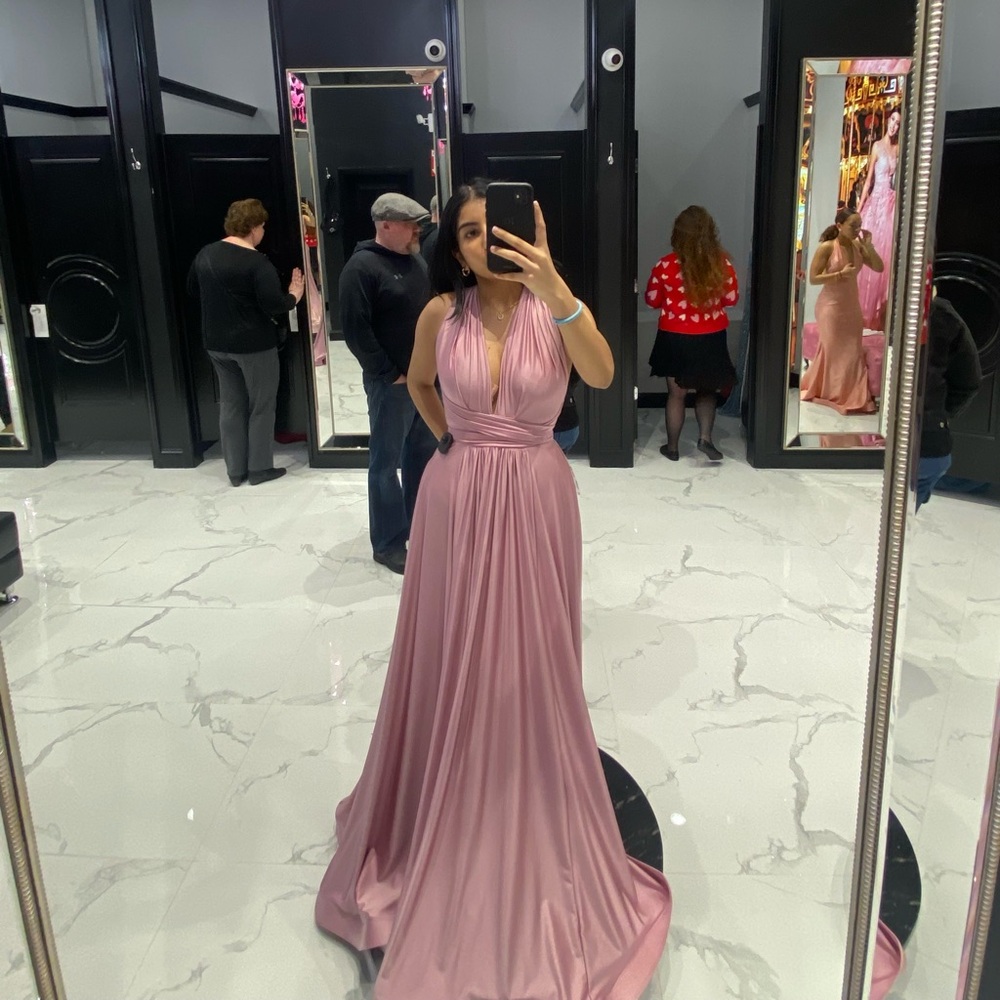 Jessica Angel pink prom dress bought from Alexandra’s Boutique